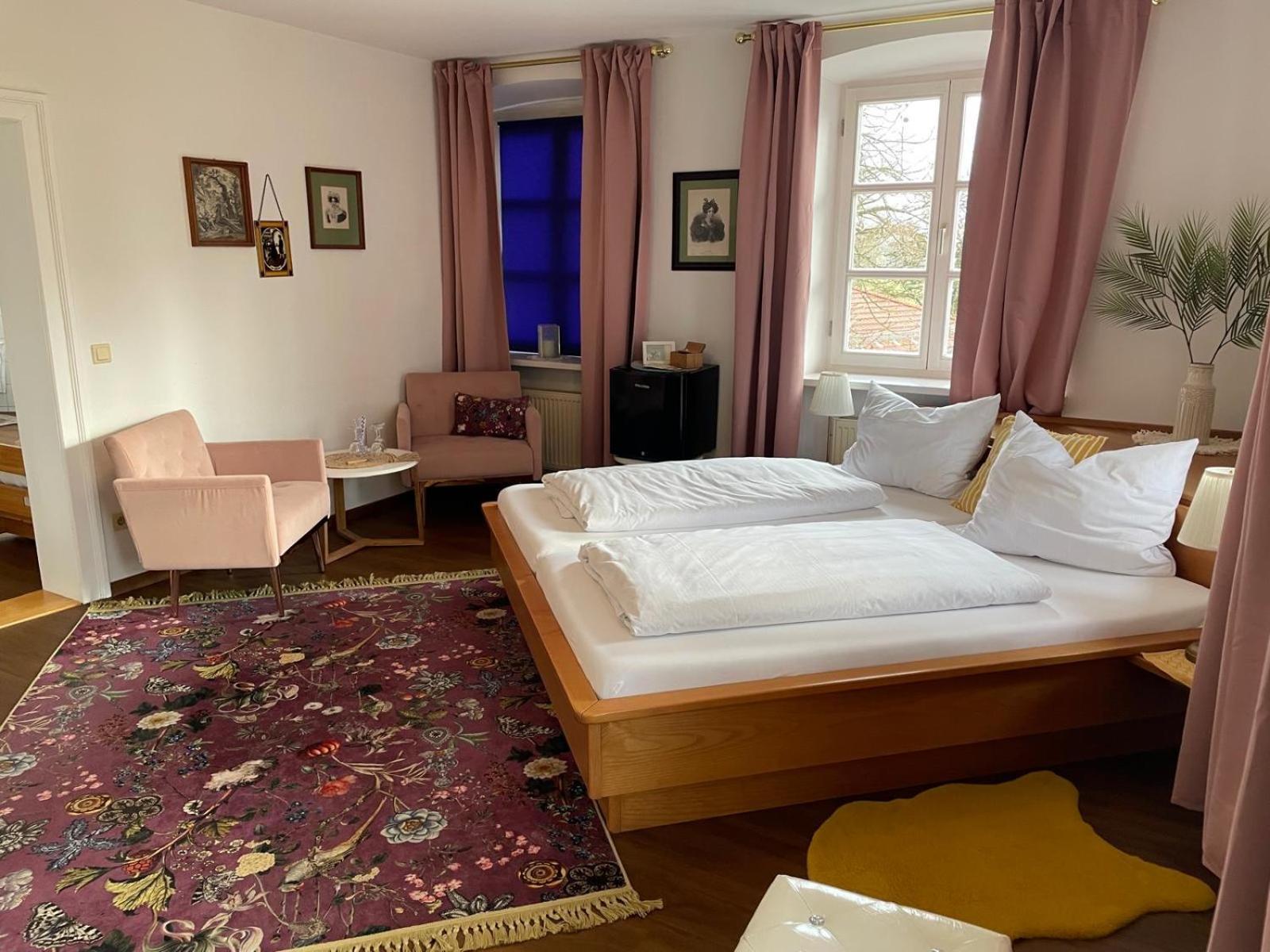 Il Castello Otel Haiming Dış mekan fotoğraf